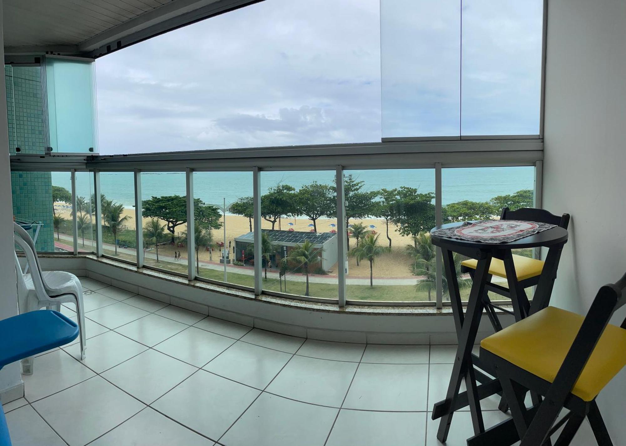 Apartment Flat Frente Mar Com Varanda
