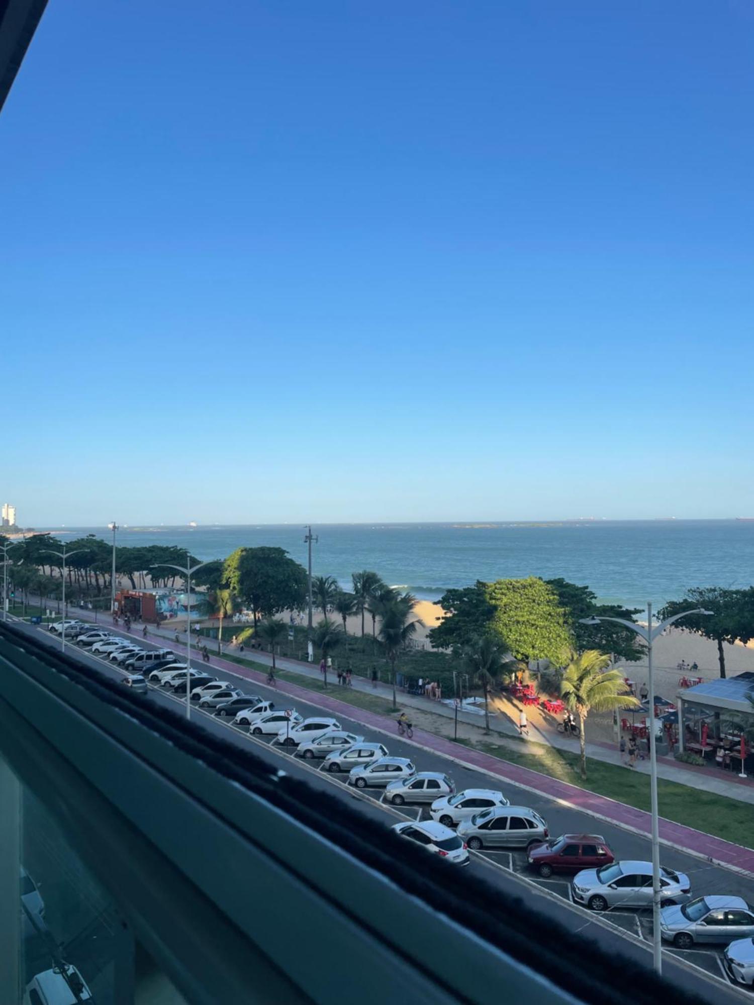 Flat Frente Mar Com Varanda Apartment